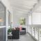 Elanda St Home Luxurious Beachside Living