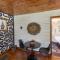 Charming 1BR Cabin with Netflix & Workspace - غاستونيا Charming 1BR Cabin with Netflix & Workspace - غاستونيا