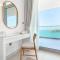 HiGuests - Premier Beachfront Stylish 2BR Apt Plus Maid Room - 迪拜