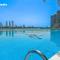 HiGuests - Premier Beachfront Stylish 2BR Apt Plus Maid Room - 迪拜
