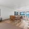 Breath taking Bay Views Private Pad Spacious