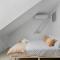 Modern Studio Retreat in Crown St with AirCon