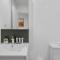 Modern Studio Retreat in Crown St with AirCon