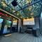 Primrose Glamping Pods - Інглтон
