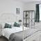 4B4B Entire House Sleeps 11 Driveway Parking near Coventry University and City Centre - 考文垂