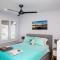 Spacious Surfside Unit Surf Beach - Surf Beach