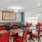 Holiday Inn Express Hotel & Suites Savannah Midtown by IHG