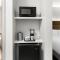 Holiday Inn Express Hotel & Suites Savannah Midtown by IHG