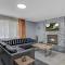 Peaceful Pocono Home with Hot Tub, gym, & office