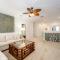 Modern 5BD, 4BA pool home in a golf resort community of Providence - 达文波特