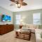 Modern 5BD, 4BA pool home in a golf resort community of Providence - 达文波特