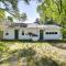 2 Mi to Hagar Beach Charming Home with Fire Pit! - بينتون هاربور