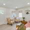 2 Mi to Hagar Beach Charming Home with Fire Pit! - بينتون هاربور