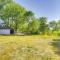 2 Mi to Hagar Beach Charming Home with Fire Pit! - بينتون هاربور
