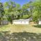 2 Mi to Hagar Beach Charming Home with Fire Pit! - بينتون هاربور