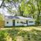 2 Mi to Hagar Beach Charming Home with Fire Pit! - بينتون هاربور