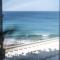 Coastal Chic - Modern Retreat Newcastle Beach