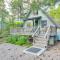 Deck and Grill A-Frame Cabin in Munds Park!