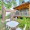 Deck and Grill A-Frame Cabin in Munds Park!