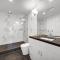 Stylish Beachside Unit with Parking, Gym & Pool - ملبورن
