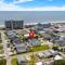 Beach House with Pool - North Myrtle Beach - 默特尔比奇