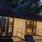 kingfish villa and restaurant