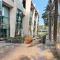 FIRST CLASS 2BR Burj Khalifa View - Dubaj