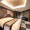 HOTEL X