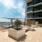 Lux Studio Apt in Damac Hills - Dubaj