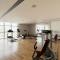 Lux Studio Apt in Damac Hills - Dubaj
