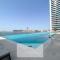 Chic 2BR with Iconic Dubai Eye and Palm Views - Dubaj