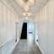 Spacious 6 Bedroom Home with Pool Table - Free Driveway Parking - 12 beds and 3 Bathrooms - Rustic Cottage Features - Teversall