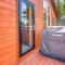 Pet-Friendly Cabin with Fire Pit in Jefferson! - Bordenville