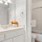 The Lone Traveller with Heated Community Pool & Spa