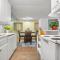 The Lone Traveller with Heated Community Pool & Spa