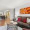 The Lone Traveller with Heated Community Pool & Spa