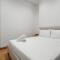 Twin Tower View 2BR Suite with Balcony next to Lalaport BBCC Shopping Mall 3-mins to LRT Station - 吉隆坡
