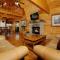 Cute and Cozy 2BR Hot Tub Pool Table FREE Attraction Tickets - Gatlinburg