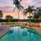Heron Lagoon, dock, pool, the Tortuga at Siesta Key Bungalows - سيستا كي