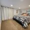 Waterfront Home w 40x16 Berth