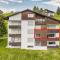 Top Aussicht mit Poolbereich in Skiregion Brigels - 布赖尔