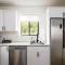 Grey Sapphire Hideaway - 2BR 2BA w Arcade & Pool - 温斯顿·塞勒姆