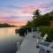 Heated Pool, Dock, on Lagoon, Turtle Beach 1 mile and Crescent Beach 2 miles, 1bdr - سيستا كي