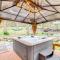 Cozy Home with Hot Tub - 11 Mi to Rainbow Falls