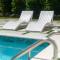 2 Bed Coral Beach Condo Pool & Beach Access