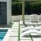 2 Bed Coral Beach Condo Pool & Beach Access