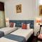 Hotel Atulyaa Taj
