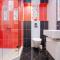Spacious and modern apt, 6 guests, Central station, self check-in - Sofia