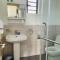 Cozy 2-Bedroom Apt, 10mins Walk to Beach - GBHC3 - The Vale