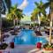 Doral Pool 310 by WaveProperties